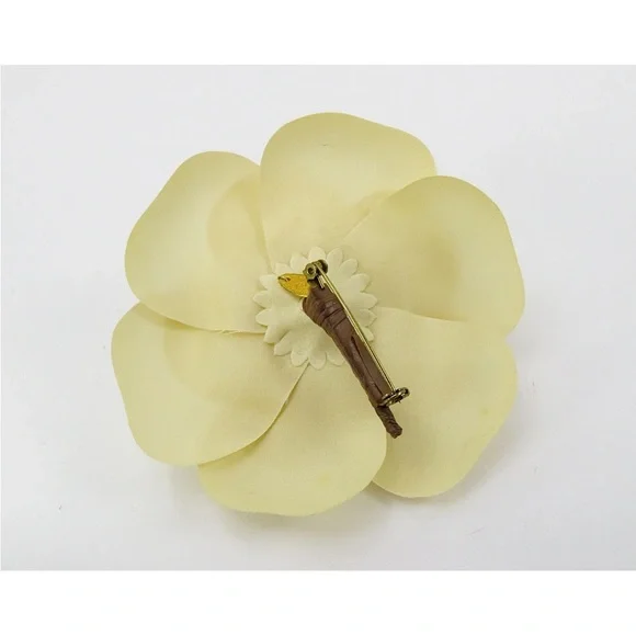 CHANEL Cream Floral Brooch with box